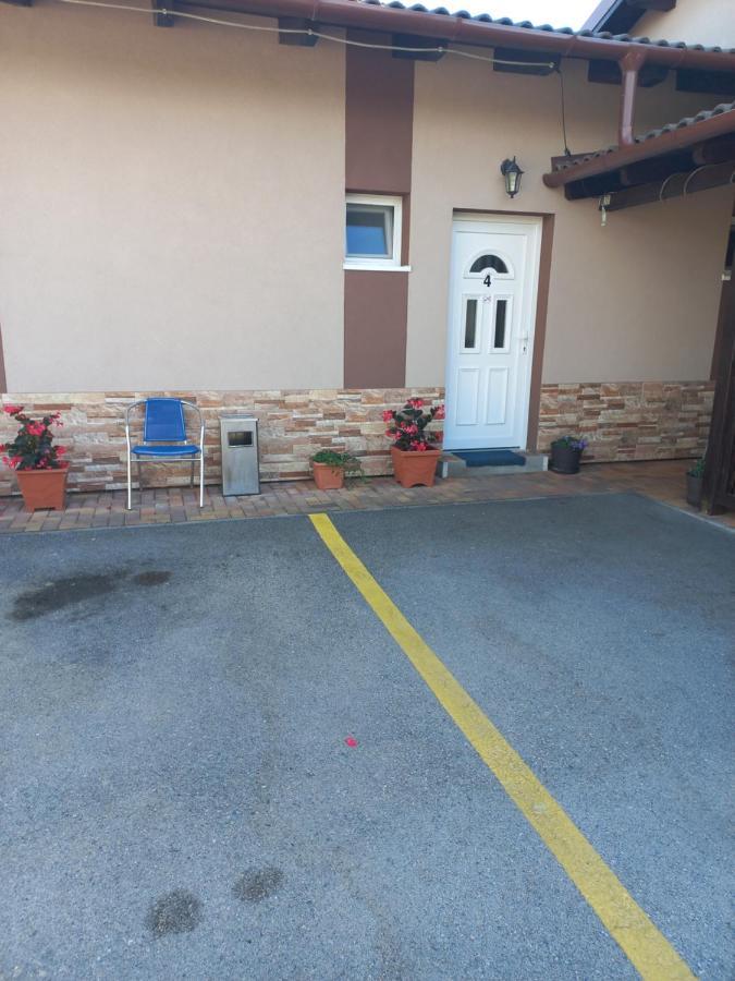 Boglarka Vendeghaz Διαμέρισμα Mosonmagyaróvár Εξωτερικό φωτογραφία